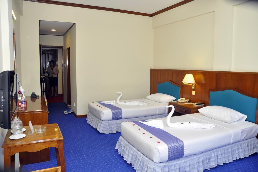Panorama Hotel Yangon Extérieur photo