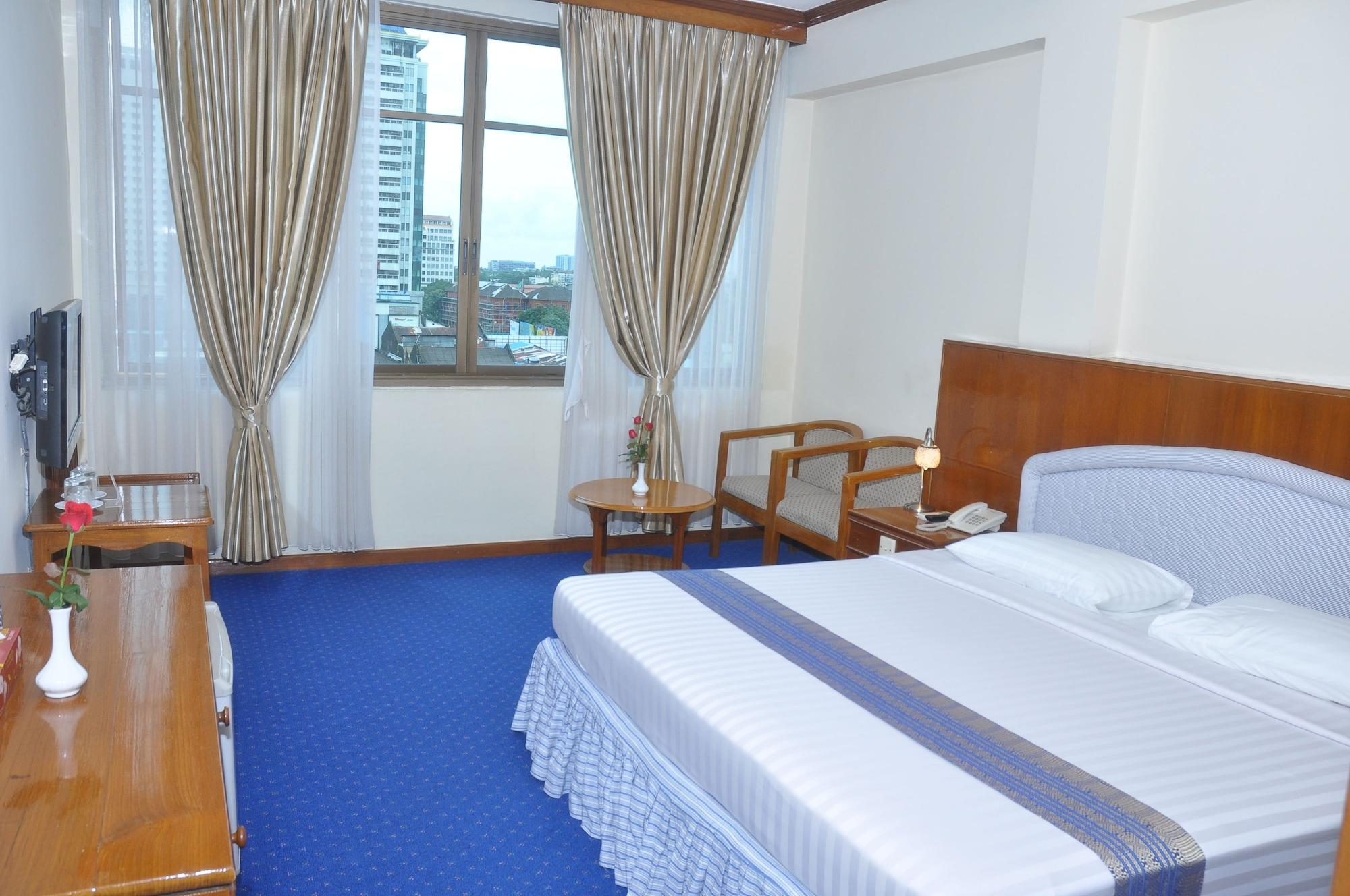 Panorama Hotel Yangon Extérieur photo