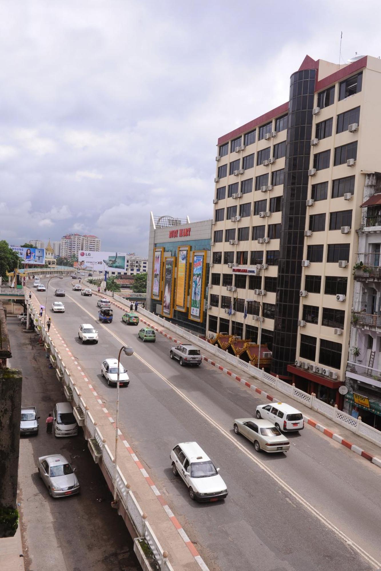 Panorama Hotel Yangon Extérieur photo